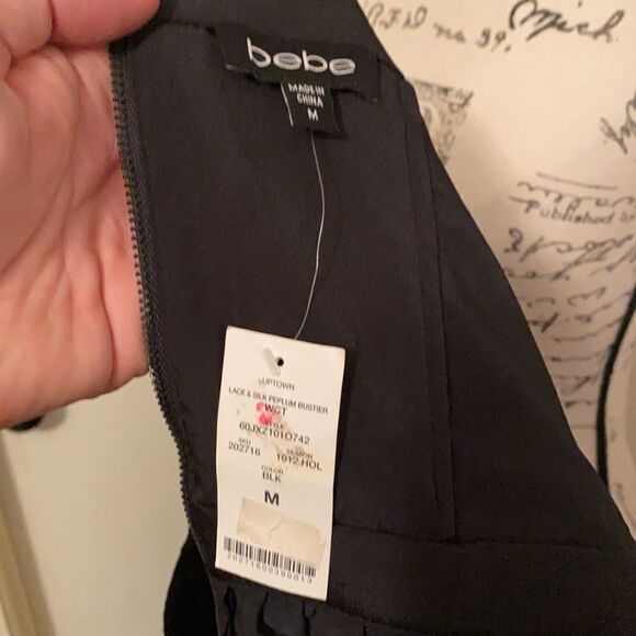 Bebe Black Lace Peplum Strapless Top Feminine Event Party Club Vegas NEW - Picture 9 of 11